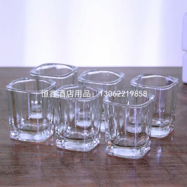 玻璃四角杯